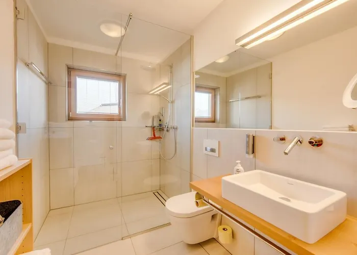 Apartament Luxus - Zentral - Poolblick Mit Sauna Seefeld w Tirolu