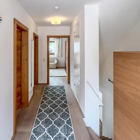 Apartment Luxus - Zentral - Poolblick Mit Sauna Seefeld in Tirol