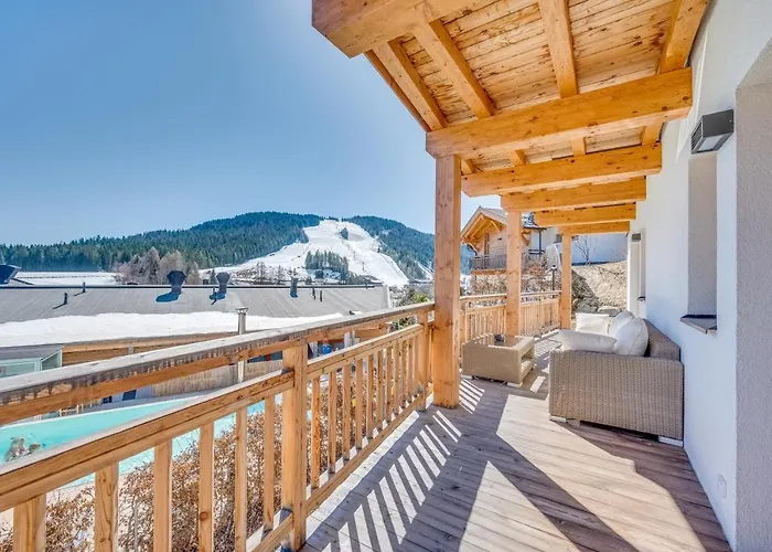 Luxus - Zentral - Poolblick Mit Sauna Seefeld in Tirol